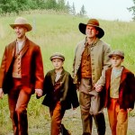 Back to the Frontier - Jason and Joe Hanna-Riggs with their twin 10-year-old sons, Ethan and Lucas - Photos: HBO MAX Screenshot